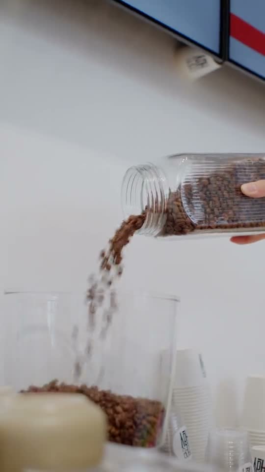Iced — Reel für Cafe Hay
